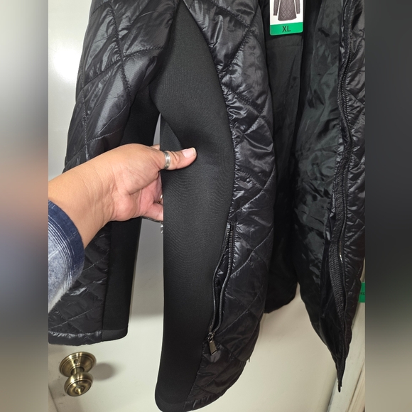 NEW Black Quilted Jacket - Picture 3 of 6